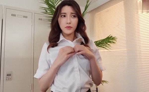 VEMA-192ノーパン出勤がバレて性社畜と化した美人上司と精子尽きるまで絡み合う濃厚中出し性交森沢かな