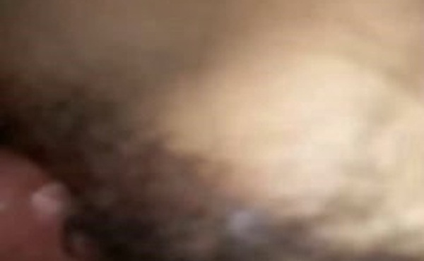 父女乱伦穷人家的孩子早当家别出声你妈刚睡着广西继父心理变态乱伦刚成年的小护士女儿