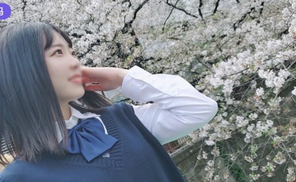 FC2-1920886 【完全顔出し·初撮影！！】18歳現女子生！無邪気な色白美女に2回中出し！！